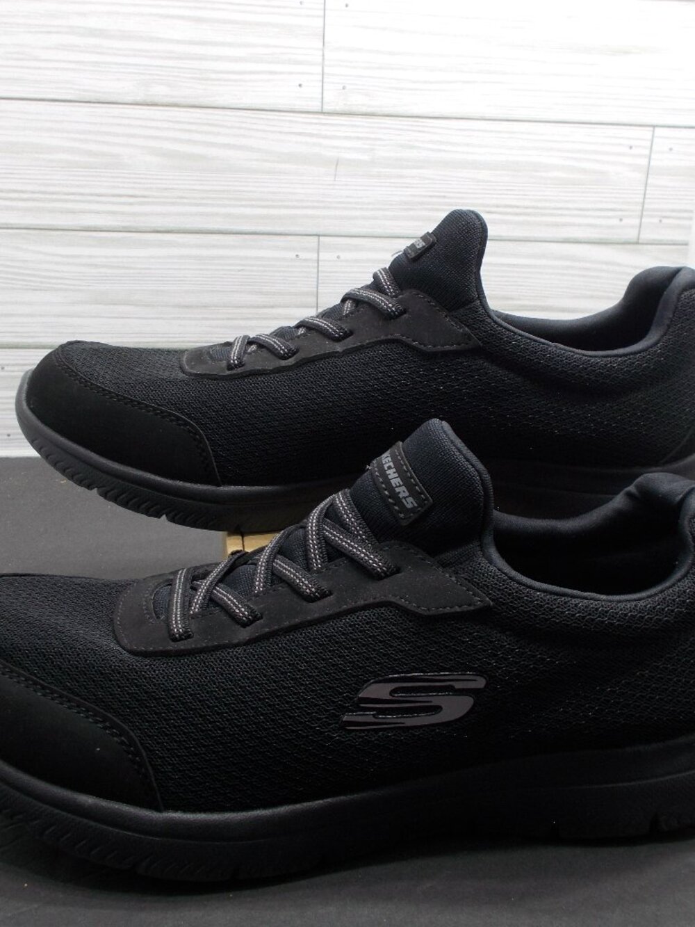 Skechers Summitts Women's 11 Memory Foam Shoes Size 11